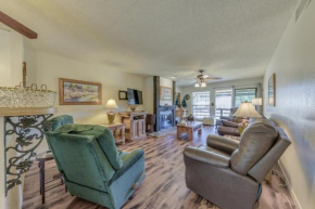 Ruidoso Condo with Golf View about 17 Mi to Ski Apache!